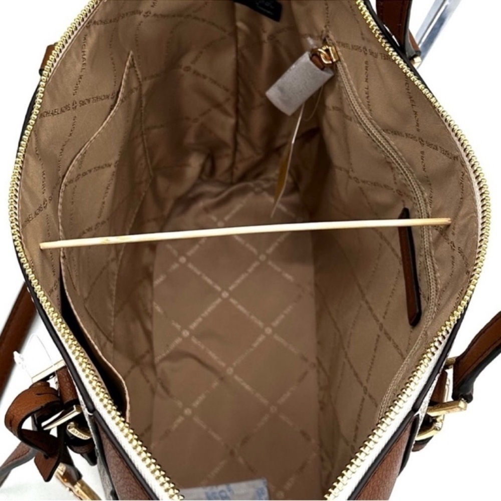 Michael Kors Large Charlotte Tote Bag & Large Double Zip Wallet Vanilla/Brown - Picture 10 of 13